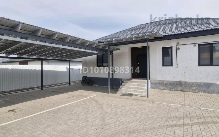 Отдельный дом · 4 комнаты · 150 м² · 8 сот., Жас Даурен 9 — Ресторана Куаныш за 90 млн ₸ в Бельбулаке (Мичурино) — фото 2