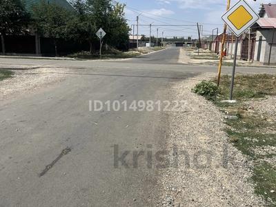 Отдельный дом · 6 комнат · 180 м² · 8 сот., Махмуд кашкари 15 — Возле Бакад за 32.5 млн ₸ в Толе би