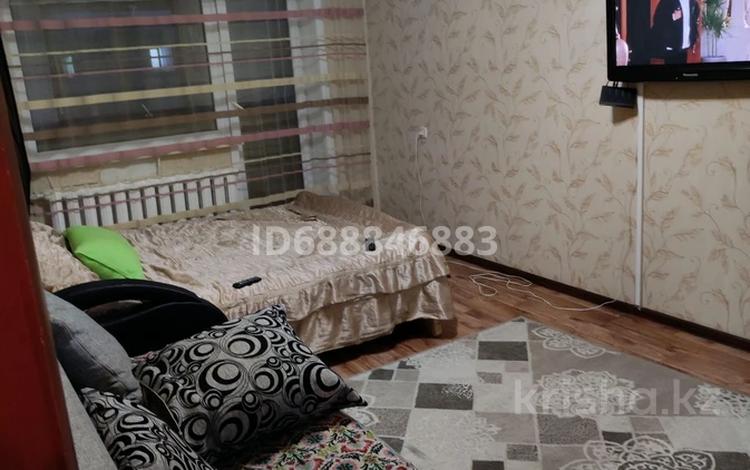 2-комнатная квартира, 42 м², 5/5 этаж, 3мкр 18дом за 7.8 млн 〒 в Лисаковске — фото 2