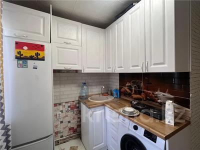 2-бөлмелі пәтер · 42.6 м² · 1/5 қабат, Майкудук, 12й микрорайон, бағасы: 9.5 млн ₸ в Караганде, Алихана Бокейханова р-н