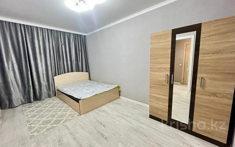 1-комнатная квартира · 40 м² · 5/9 этаж, Байтурсынова 39 за 200 000 ₸ в Астане, Сарайшык р-н — фото 2