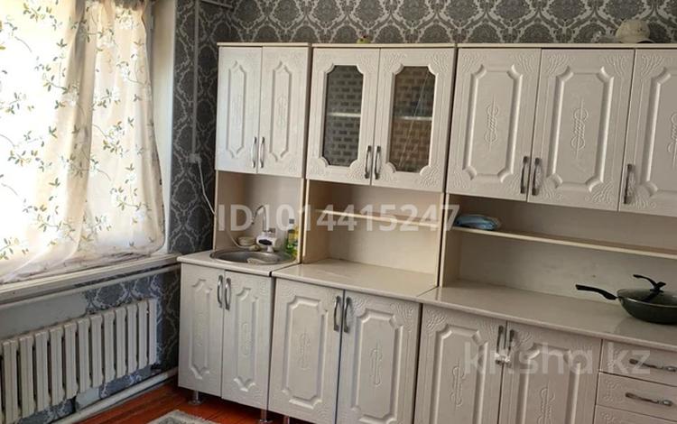 Отдельный дом · 4 комнаты · 70 м² · 8 сот., М. Ауезов 8/2 — Мектеп садик орналасқан жақын жерде за 9 млн ₸ в Бадаме — фото 2