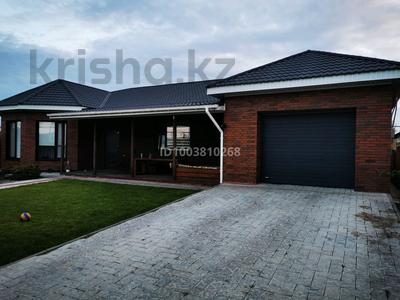 Отдельный дом · 5 комнат · 200 м² · 5.5 сот., Северо Запад, 49 квартал 20 — НИШ, бассейн ДЮСШ за 87 млн 〒 в Костанае