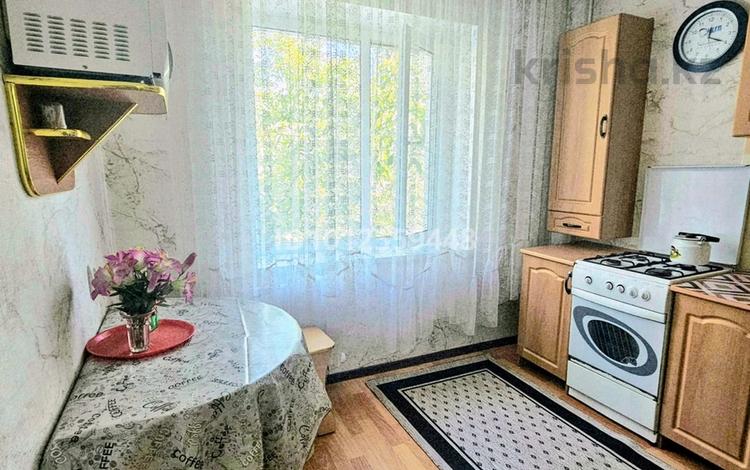 1-бөлмелі пәтер · 35 м² · 4/5 қабат, Айтике Би 183 — Байзакова, бағасы: 15 000 ₸ в Алматы, Алмалинский р-н — фото 2