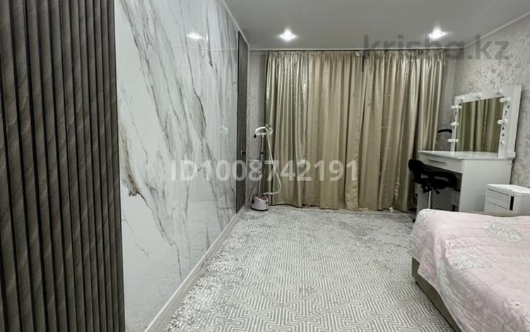 1-бөлмелі пәтер · 40 м² · 5/5 қабат, Ердена 185 — Акимат Спорт комплекс, бағасы: 9 000 ₸ в Сатпаев — фото 2