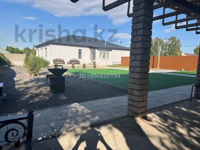 Отдельный дом · 4 комнаты · 300 м² · 20 сот., Шон би 17а — Кенжекольская за 50 млн 〒 в Павлодаре