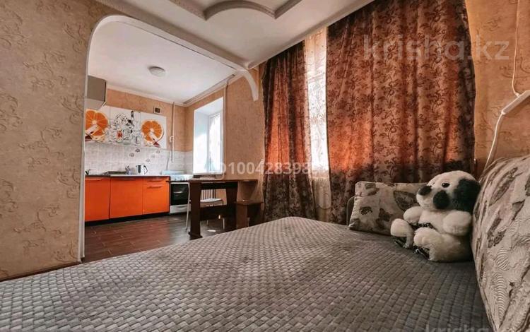 2-бөлмелі пәтер · 50 м² · 1/5 қабат, Азаттык, бағасы: 150 000 ₸ в Атырау — фото 2