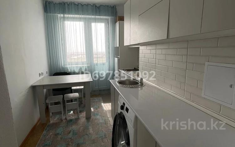 1-комнатная квартира, 40 м², 13/14 этаж помесячно, 32А мкр 8