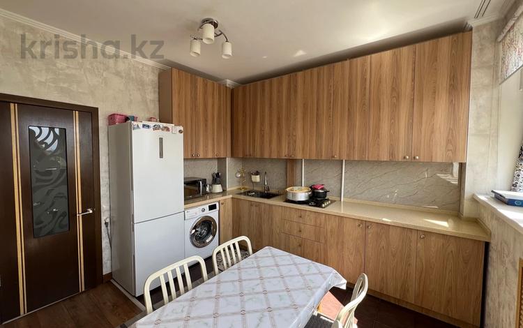 3-комнатная квартира · 73 м² · 8/9 этаж, мкр Аксай-3 7 — ул. Толе би за 45 млн 〒 в Алматы, Ауэзовский р-н — фото 2