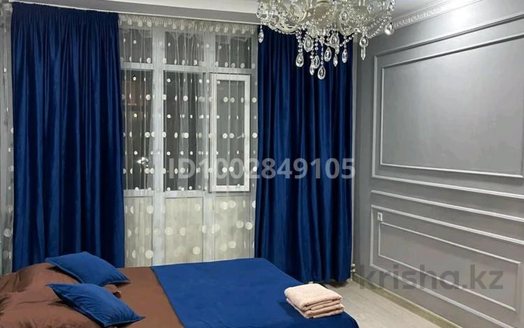 2-комнатная квартира · 60 м² · 2/9 этаж, мкр Нурсат 2 23 б за 2 000 〒 в Шымкенте, Каратауский р-н — фото 2