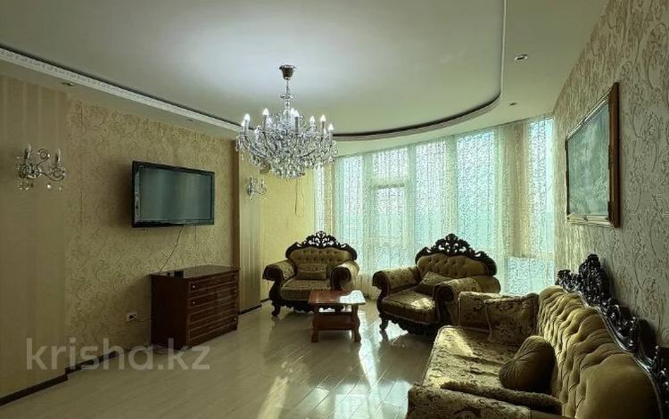 3-комнатная квартира · 128.5 м² · 10/25 этаж, мкр 11 за 29 млн ₸ в Актобе — фото 2
