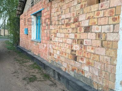 Продажа домов и дачи в Карагандинской обл.: Отдельный дом · 5 комнат · 64 м² · 8 сот., Асылбекова за 12 млн 〒 Отдельный дом · 5 комнат · 64 м² · 8 сот., Асылбекова за 12 млн 〒 в Киевке
