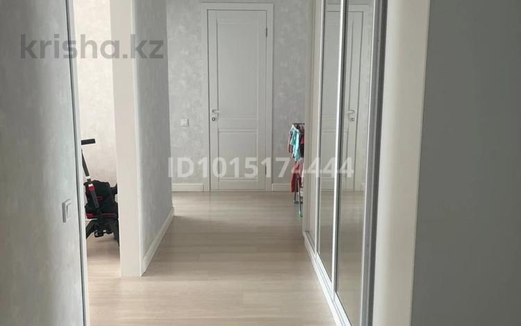 2-комнатная квартира · 70 м² · 11/14 этаж, Кабанбай батыра 56А за 350 000 ₸ в Астане, Есильский р-н — фото 2