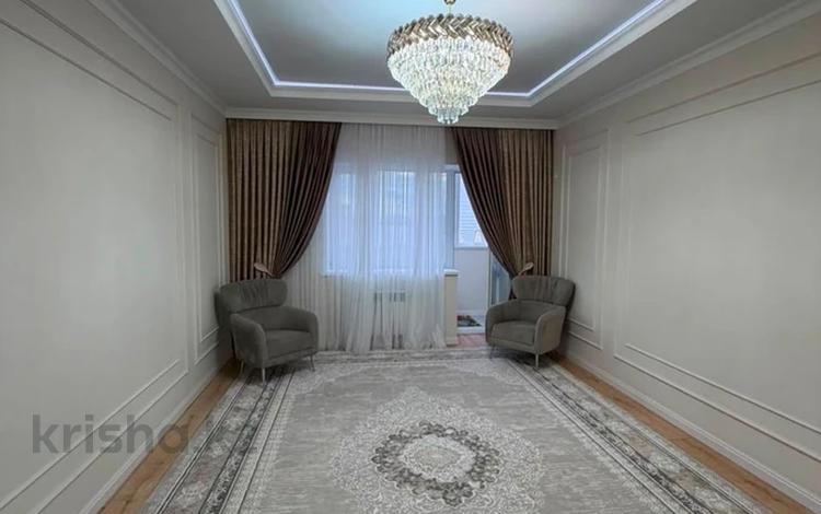 3-комнатная квартира · 130 м² · 5/5 этаж, мкр. Алтын орда, саздинское лестничество за 52 млн ₸ в Актобе — фото 2
