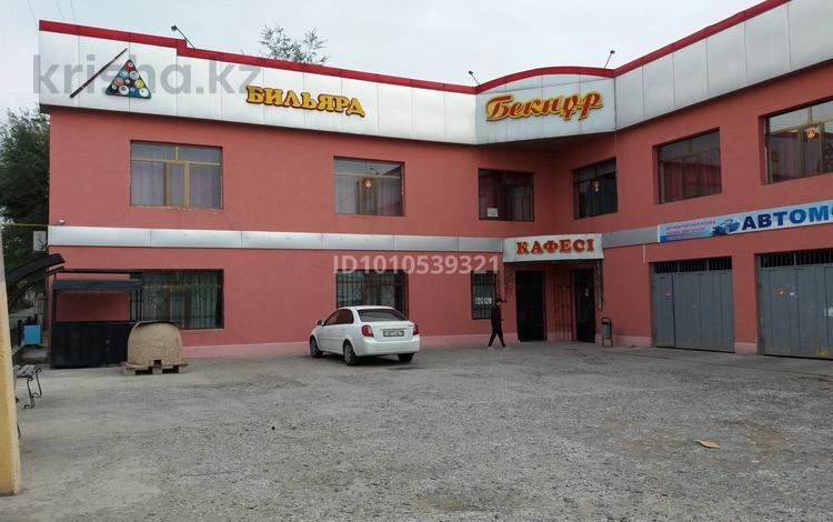 Свободное назначение, офисы, магазины и бутики · 700 м² за 111 111 ₸ в Шымкенте, Аль-Фарабийский р-н — фото 2