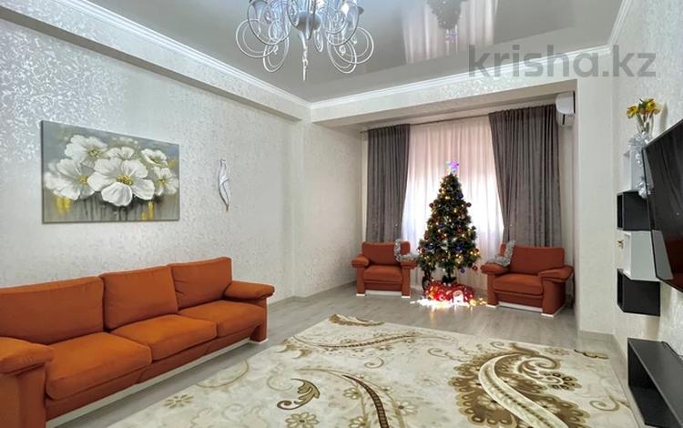 3-комнатная квартира · 130 м² · 10/14 этаж, 17-й мкр, 17 мкрн 7 за 600 000 ₸ в Актау — фото 2