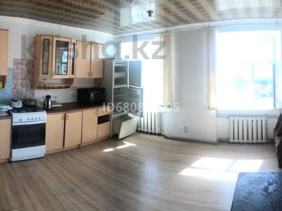 2-комнатная квартира · 57 м² · 5/5 этаж, 3 укрупненный квартал 1А — Старый базар за 8 млн 〒 в 