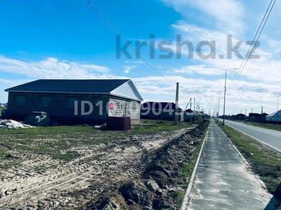 Жеке үй · 5 бөлме · 200 м² · 8 сот., пгт Балыкши, Кызылбалык, А.Байдулов 57, бағасы: 12 млн 〒 в Атырау