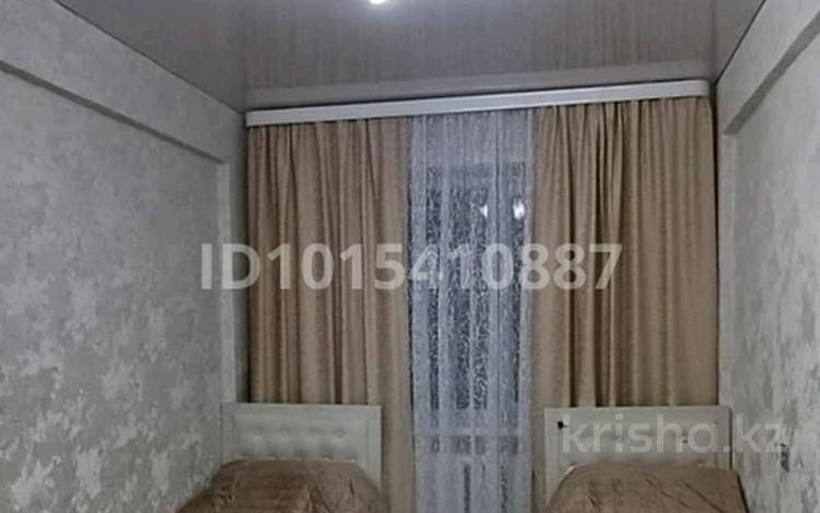 3-бөлмелі пәтер · 60 м² · 5/5 қабат, Караменде би 74/2 — Школы №7, бағасы: 16 млн ₸ в Балхаше — фото 3