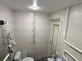 3-бөлмелі пәтер · 58 м² · 5/5 қабат, Желтоксан 1/7 — Сергей Тюленина рынок Караван, бағасы: 16 млн ₸ в Уральске — фото 10