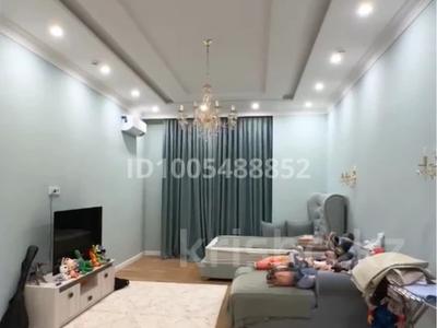 4-комнатная квартира · 229 м² · 1/3 этаж, Достык 291/5 за 2.5 млн 〒 в Алматы, Медеуский р-н