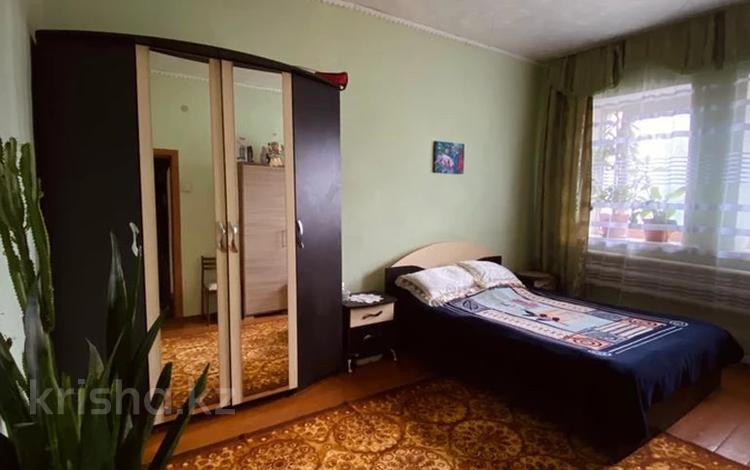 3-бөлмелі пәтер · 72 м² · 2/2 қабат, Окжетпес 154, бағасы: 11 млн ₸ в Щучинске — фото 2