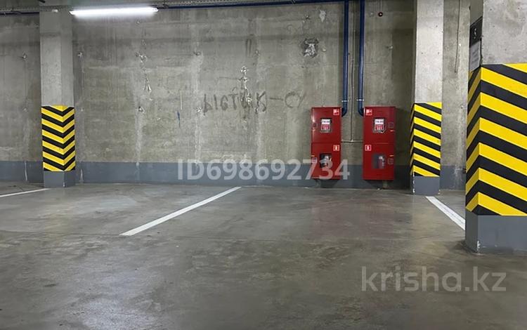 Паркинг · 14 м² · мкр Комсомольский, Сауран 10Б — Алматы, бағасы: 30 000 〒 в Астане, Есильский р-н — фото 3