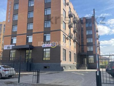 Офисы, склады, салоны красоты, фитнес и спорт, образование · 43 м² за 130 000 ₸ в Актобе, мкр. Алтын орда