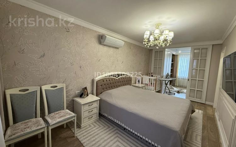 3-комнатная квартира · 77.7 м², Дулатова 167 за 50 млн 〒 в Семее — фото 2