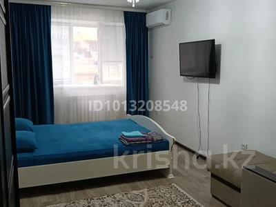 1-комнатная квартира · 40 м² · 1/5 этаж, мкр. Алтын орда, Мкр. Алтын орда, Мустафа шокай 338а — В центре батыса, все в шаговой доступности, парковка во дворе, магазин во дворе, кафе напротив, Анвар супермаркет рядом, апорт общепит за 5 000 ₸ в Актобе
