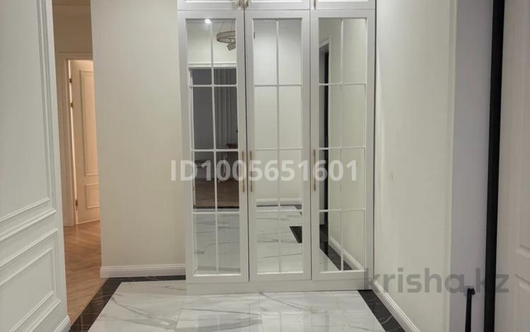 3-комнатная квартира · 110 м² · 6/7 этаж, Бокейхан 46 46 — А. Бокейхан за 700 000 ₸ в Астане, Есильский р-н — фото 2