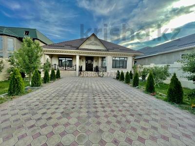 Отдельный дом · 4 комнаты · 370 м² · 14 сот., мкр Бектобе, Жайык за 70 млн 〒 в Таразе