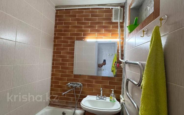2-комнатная квартира · 51.3 м² · 5/5 этаж, мкр 8, Бр Жубановых за 12.5 млн ₸ в Актобе — фото 2