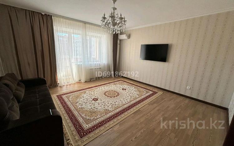 2-комнатная квартира, 90 м², 3/5 этаж помесячно, мкр. Алтын орда, Батыс 2 10Г