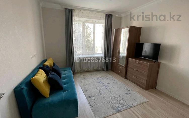 1-комнатная квартира · 42 м² · 3/9 этаж, мкр Комсомольский, Аль фараби 17 за 220 000 ₸ в Астане, Есильский р-н — фото 2