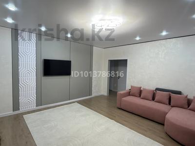 2-бөлмелі пәтер · 60 м² · 2 қабат, Уалиханова 6, бағасы: 350 000 ₸ в Балхаше