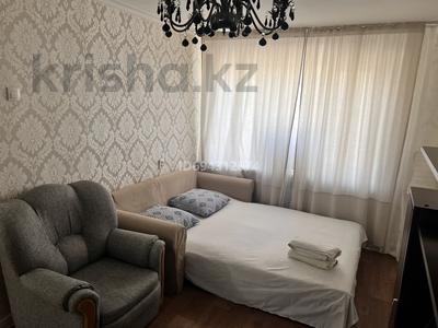 1-бөлмелі пәтер, 35 м², 1/5 қабат сағатына, Азаттык 46а, бағасы: 2 000 〒 в Атырау