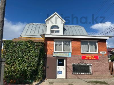 Отдельный дом · 4 комнаты · 176.6 м² · 3 сот., Попова 94 за 96 млн 〒 в Петропавловске