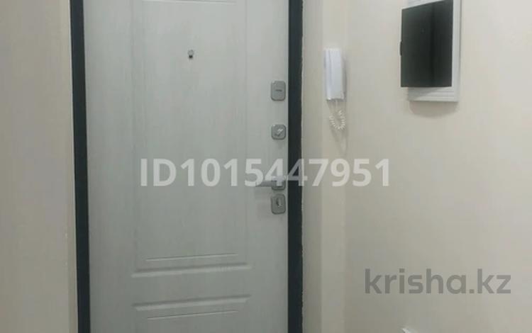 2-комнатная квартира · 44 м² · 2/6 этаж, мкр Думан-2 22 — Город Алматы Индекский район ул Халиуллина 196/17 за 250 000 ₸ в Медеуский р-н — фото 2