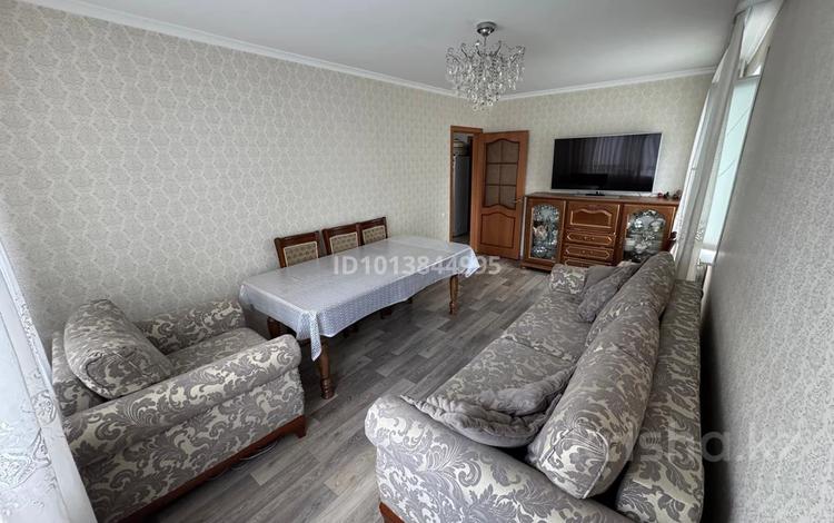3-комнатная квартира · 62.1 м² · 2/5 этаж, мкр Юго-Восток, 29й микрорайон, Муканова рядом КарГу, колледж Таттимбета, Банковский колледж, Диацент 10 за 22.3 млн ₸ в Караганде, Казыбек би р-н — фото 2