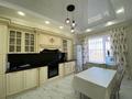 Дом · 3 комнаты · 215 м², Ауэзова 52 за 65 000 ₸ в Уральске — фото 4