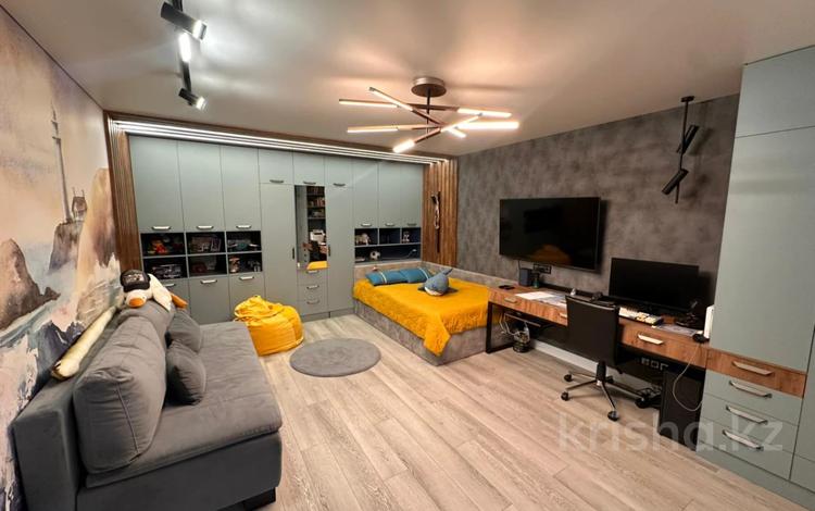 3-бөлмелі пәтер · 105 м² · 7/9 қабат, Протозанова 99, бағасы: 89 млн ₸ в Усть-Каменогорске — фото 2
