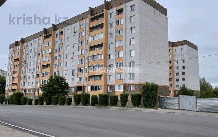 3-комнатная квартира, 79 м², 3/11 этаж, Академика Сатпаева 344 за 35 млн 〒 в Павлодаре — фото 2