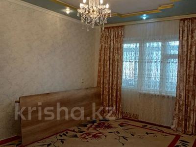 4-комнатная квартира · 86.5 м² · 5/5 этаж, ул. Койбакова 18 — Сатпаева за 16 млн 〒 в Таразе
