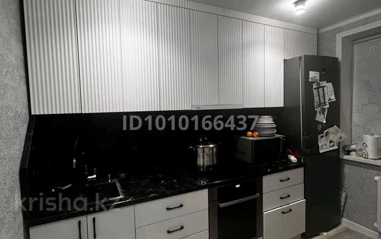 3-бөлмелі пәтер · 68 м² · 3/9 қабат, Назарбаева 32 — Естая, бағасы: 33 млн ₸ в Павлодаре — фото 2
