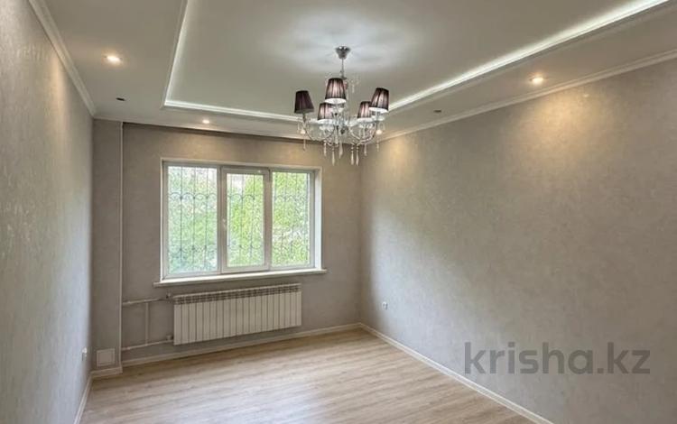 2-комнатная квартира · 60.2 м² · 3/9 этаж, мкр Алмагуль за 54.6 млн ₸ в Алматы, Бостандыкский р-н — фото 2