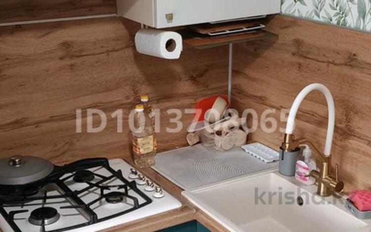 2-бөлмелі пәтер · 45 м² · 4/5 қабат, Парковая 132 — Перекресток парковой и 50 лет, бағасы: 13 млн ₸ в Рудном — фото 2