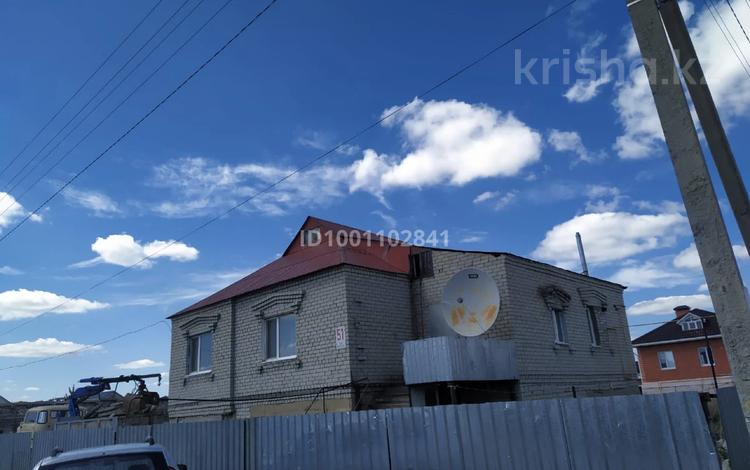 Жеке үй · 3 бөлме · 70 м² · 15 сот., 24 мкр 51, бағасы: 25 млн 〒 в Лисаковске — фото 2