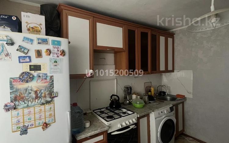 3-комнатная квартира · 60 м² · 8/9 этаж, Абулхаирхана 58 — над магазином Изумруд за 20 млн ₸ в Актобе — фото 2