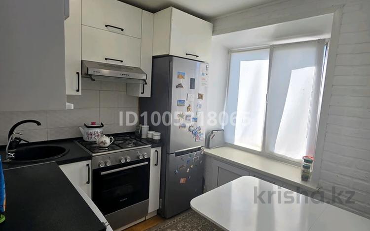 3-бөлмелі пәтер · 59.1 м² · 5/5 қабат, Парковая 130 — Кафе "Приз", бағасы: 15 млн ₸ в Рудном — фото 2